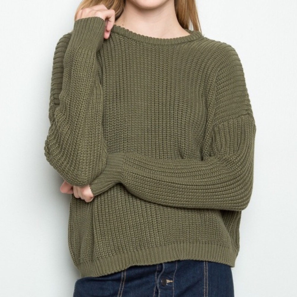 BRANDY MELVILLE ARMY GREEN KNIT SWEATER